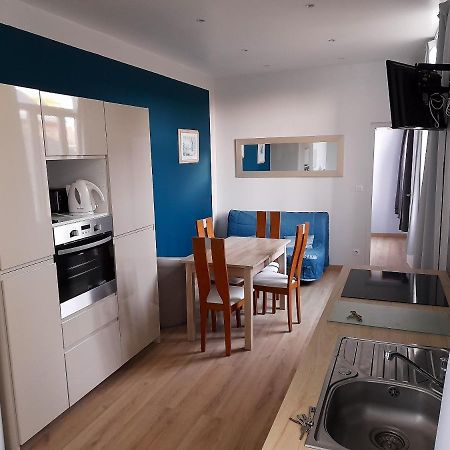 Appartement Ensoleille Et Calme A Saint Quay Portrieux 35 M² Parking Exterior photo