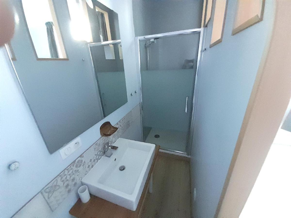 Appartement Ensoleille Et Calme A Saint Quay Portrieux 35 M² Parking Exterior photo